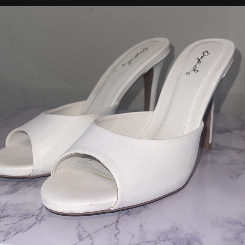 White mules